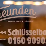 Zu Freunden 3*