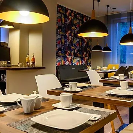 Zu Freunden Hotel