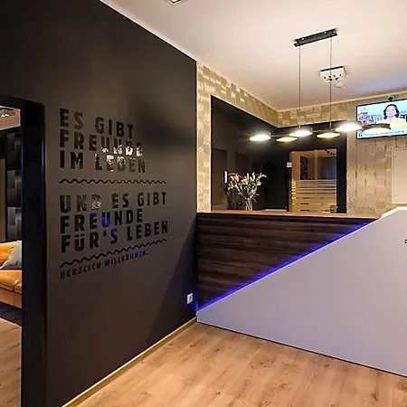 Hotel Zu Freunden 3*