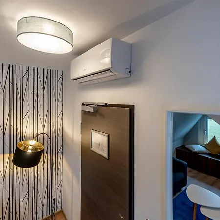 Zu Freunden Hotel