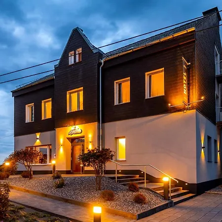 Zu Freunden Hotel