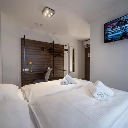 Hotel Zu Freunden *