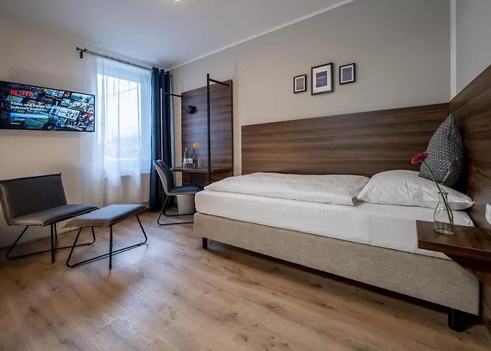 Zu Freunden Hotel